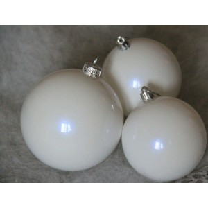 Шар глянцевый на елку д.25 см жемчужный Шар глянцевый на елку д.25 см жемчужный