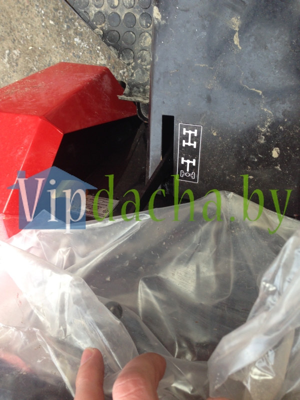 Рычаг подключения полного привода